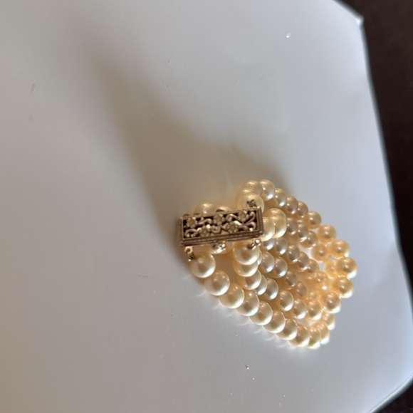 Three piece pearl bracelet - Picture 2 of 4